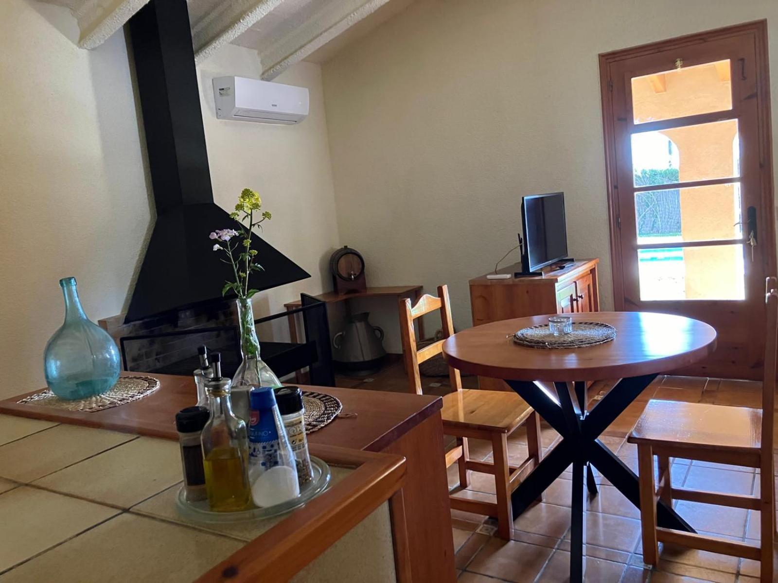 Apartment With Private Pool And Garden San Martín Sarroca المظهر الخارجي الصورة